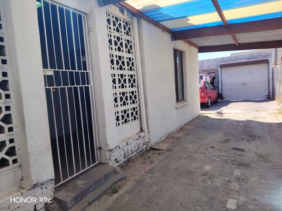 3 Bedroom Property for Sale in Clairewood Western Cape